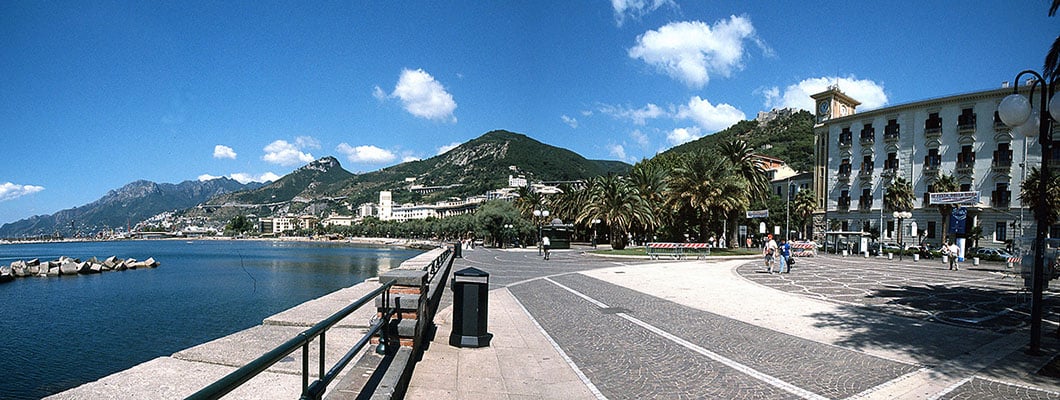 Salerno lunomare e piazza Cavour.